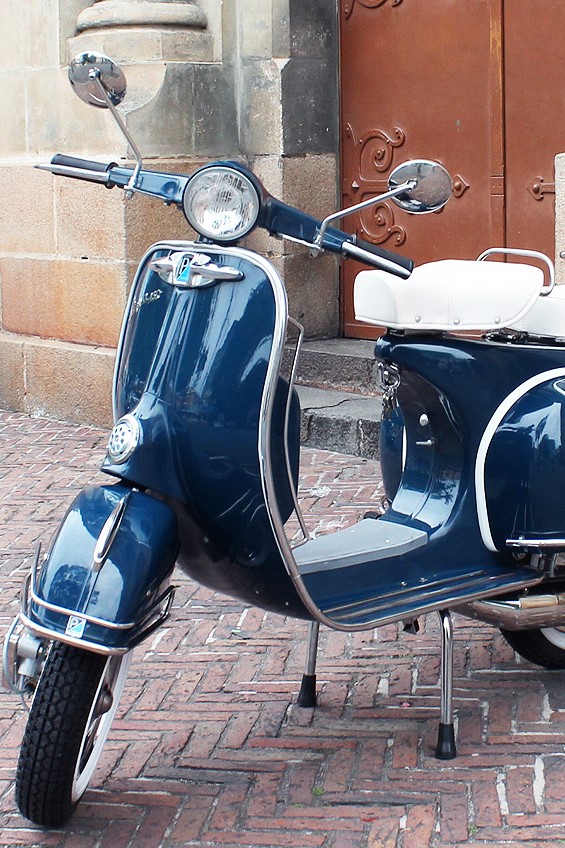 Vespa Vintage Scooter - Allvintagecollections Limited